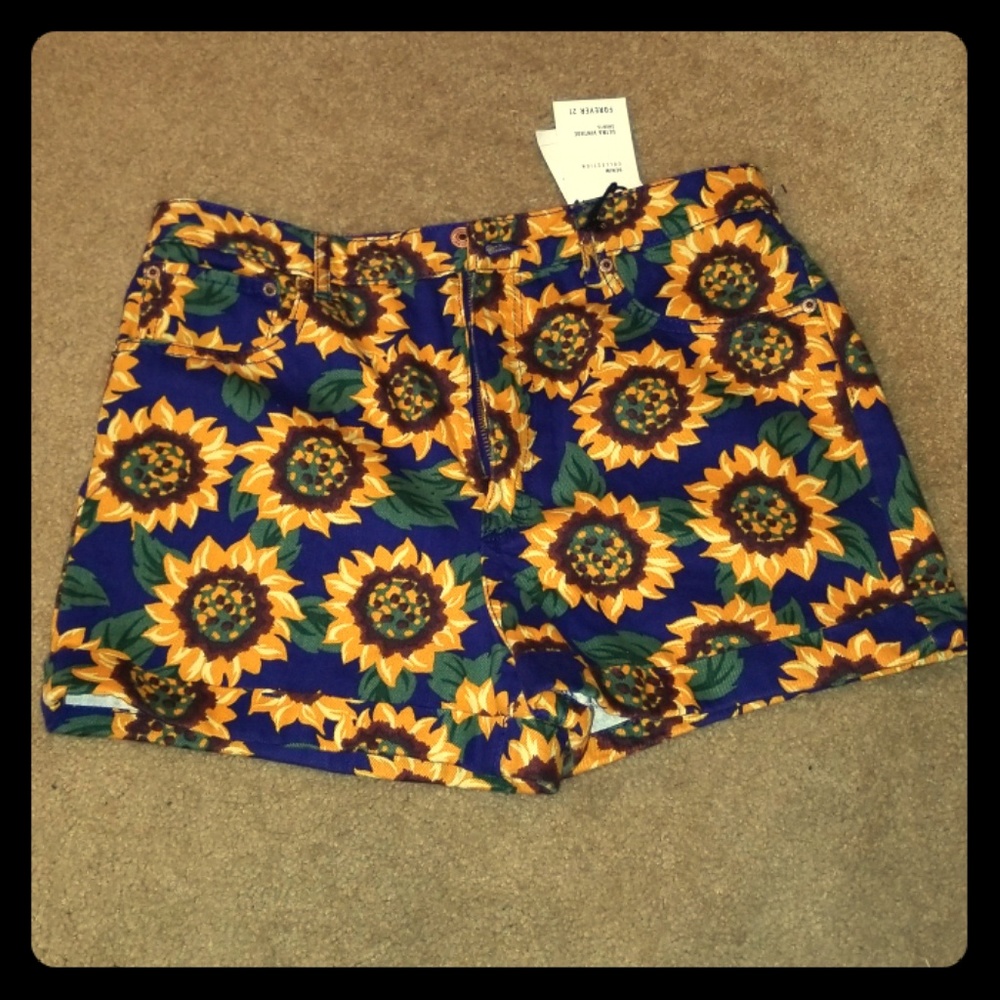 FOREVER 21 ULTRA VINTAGE SHORTS